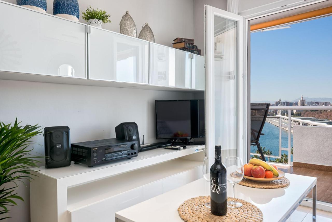 Susana Beach Apartment In Malaga By Solaga Holiday Homes 외부 사진