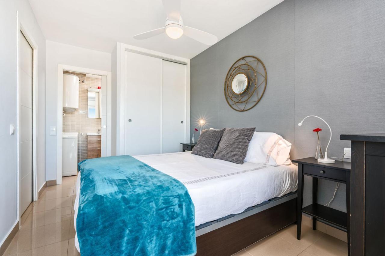 Susana Beach Apartment In Malaga By Solaga Holiday Homes 외부 사진